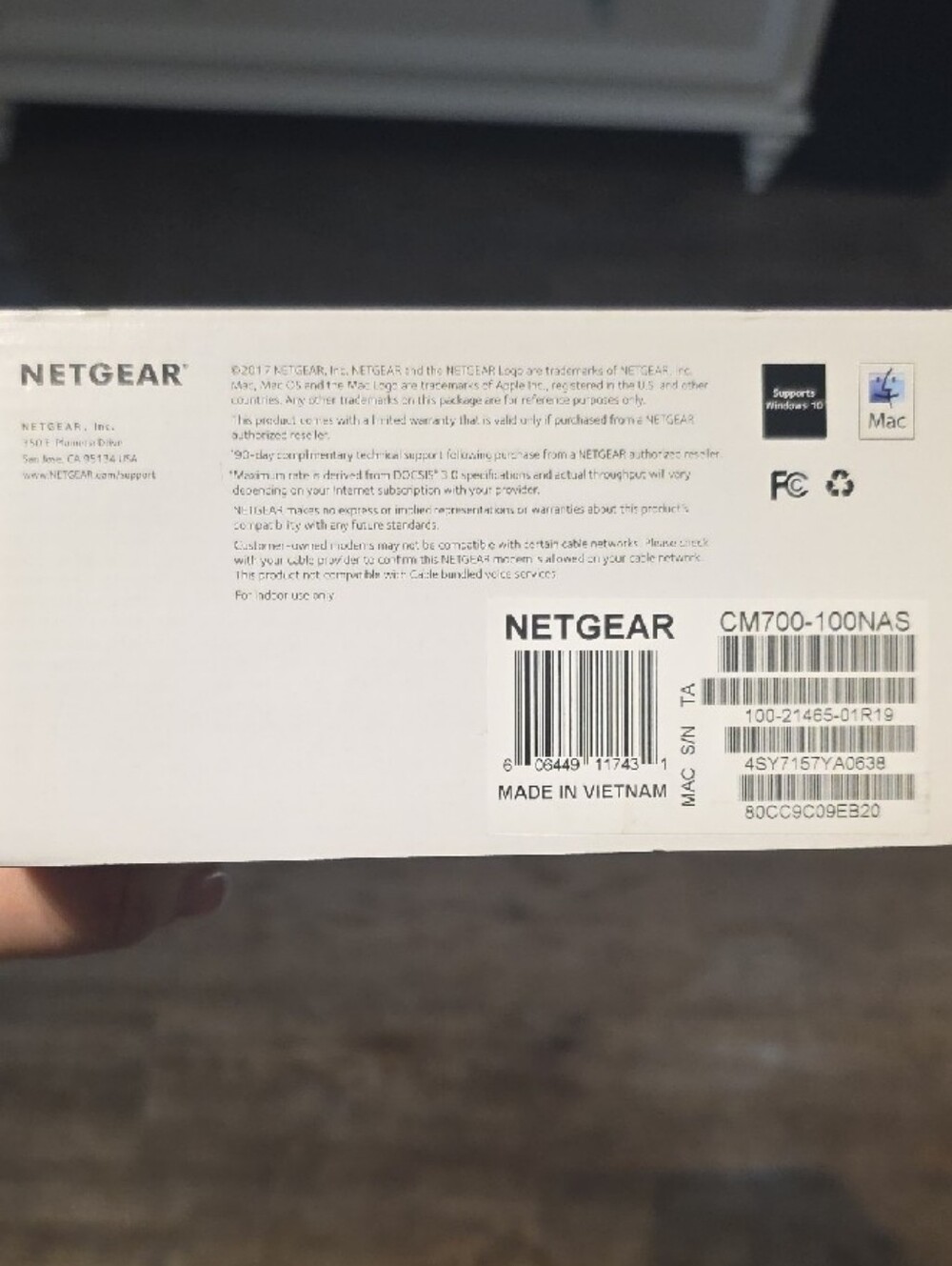 Netgear CM700 Cable Modem - Picture 2 of 4